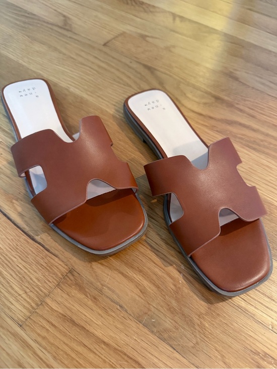 a new day Shoes - Women’s Slide Sandals in Brown Faux Leather